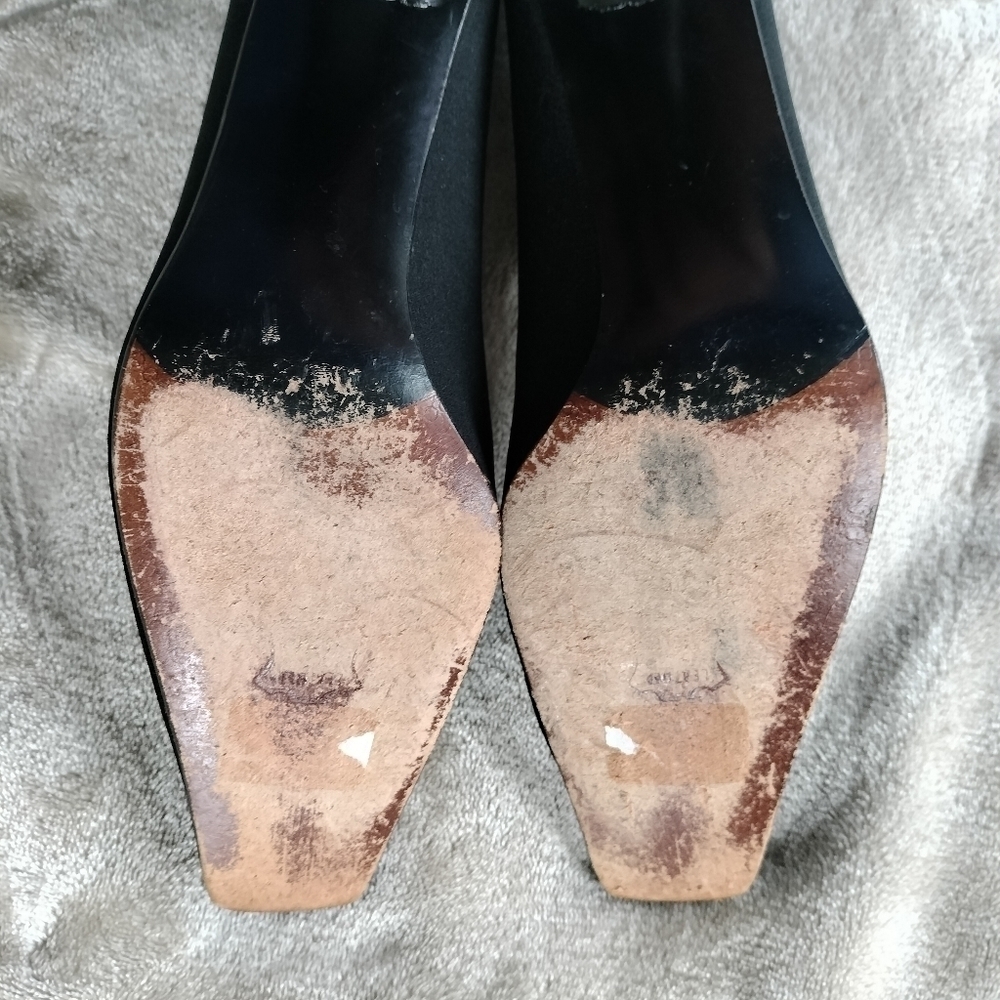 Stuart Weitzman Women's Black Pumps size 8.5 - Picture 3 of 9